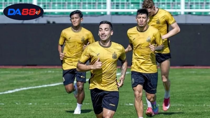 Soi kèo hiệp 1 Bhayangkara vs Malut United