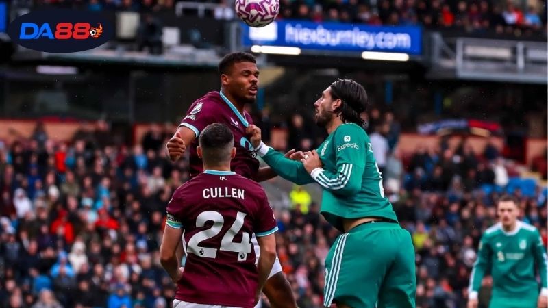 Thông tin lực lượng Burnley vs Nottingham mới nhất