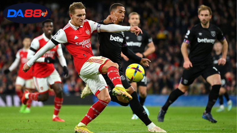 Soi kèo bóng đá Arsenal vs West Ham, 21h00 ngày 4/10 1 Cập nhật thông tin mới nhất về lực lượng cầu thủ Arsenal và West Ham